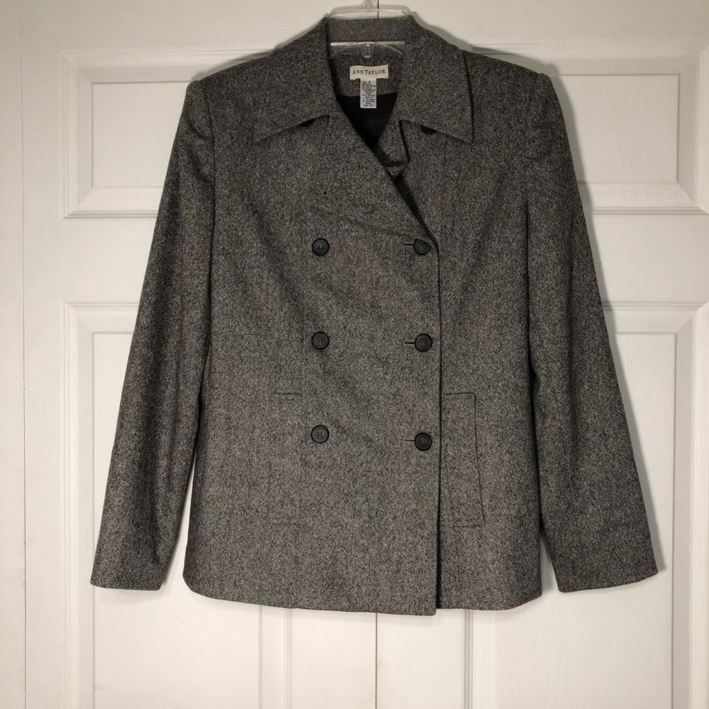 Ann Taylor Gray Blazer Size 6